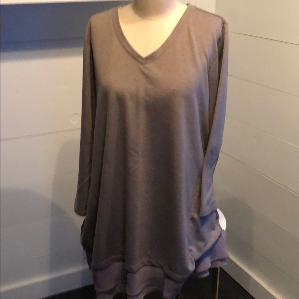 LOGO lounge long sleeve pullover with pockets